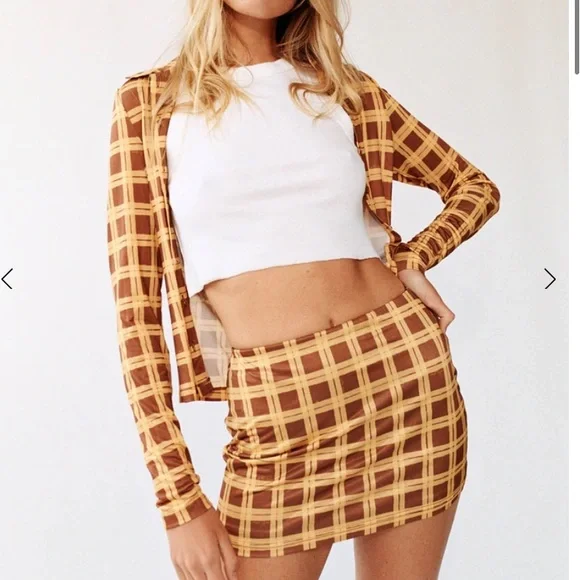 NWT With Jean Miles mini skirt - Picture 9 of 9